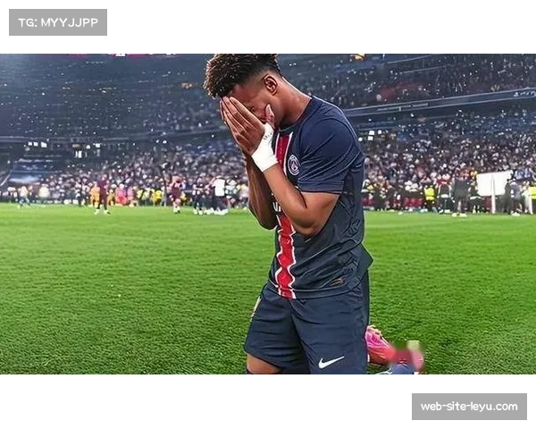 姆巴佩晒照祝贺弟弟比赛成功称这是疯狂剧本引发网友热议