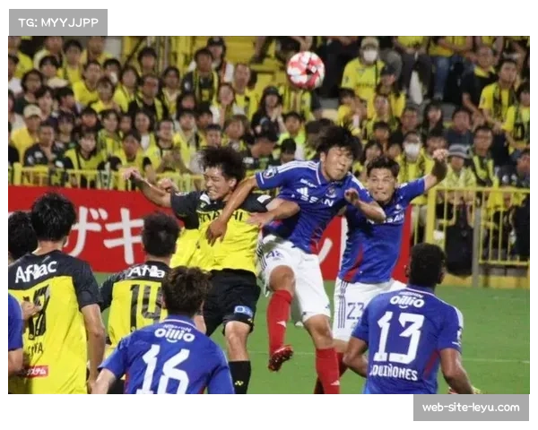 广岛三箭迎战柏太阳神，杰梅恩·良与田中聪首发出场引关注